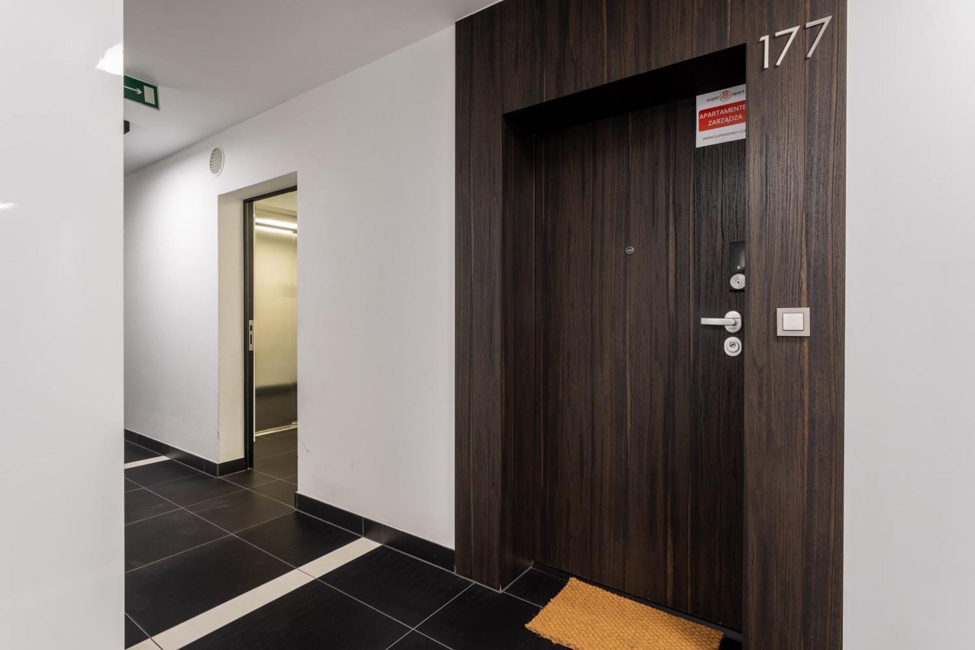 Superapart Grzybowska Apt 177 Warsaw Luaran gambar